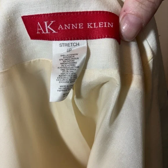 Anne Klein Cream Linen Blazer Pleated Skirt Set - Picture 6 of 9